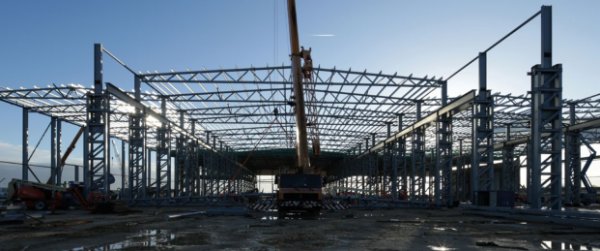 The four-span manufacturing area was the first part to be erected