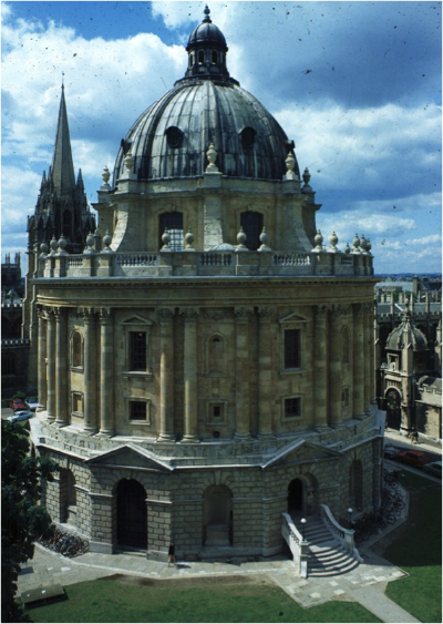 The Radcliffe Camera in Oxford is typical of the type of structurally massive building which does not overheat, even in the hottest summers