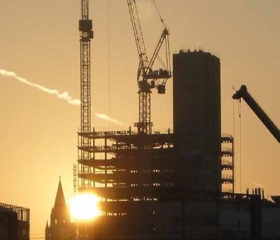 An early start for the steel erectors on the eastern cantilever