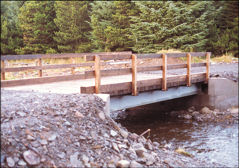 Hot-dip galvanized steel bridge, Scotland (Image courtesy of Forestry Civil Engineering)