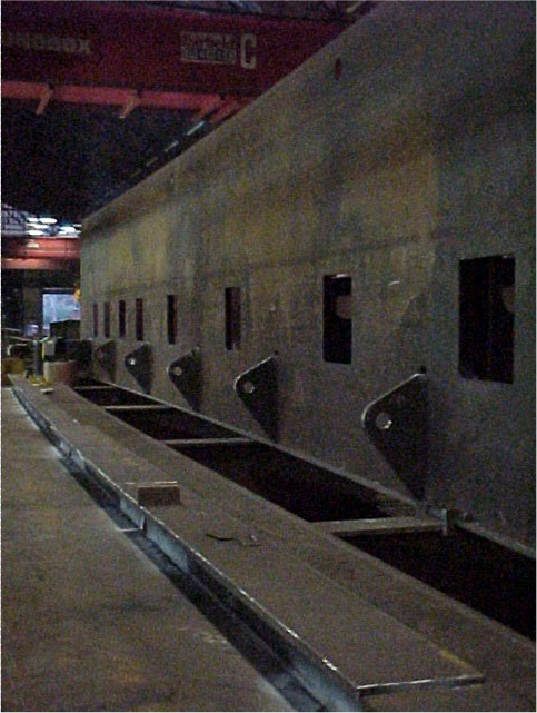 Example of access holes in a box girder&lt;br&gt;&#39;&#39;(Image courtesy of Mabey Bridge Ltd.)&#39;&#39;