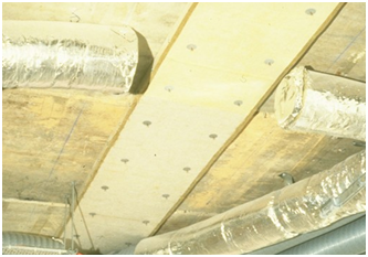 Protected &#39;Slim floor&#39; beam with precast concrete planks