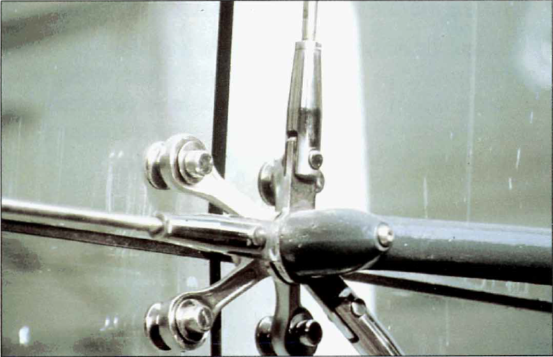 Stainless steel glazing boss