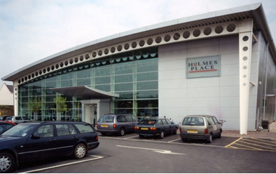 Curved portal frame using cellular beams