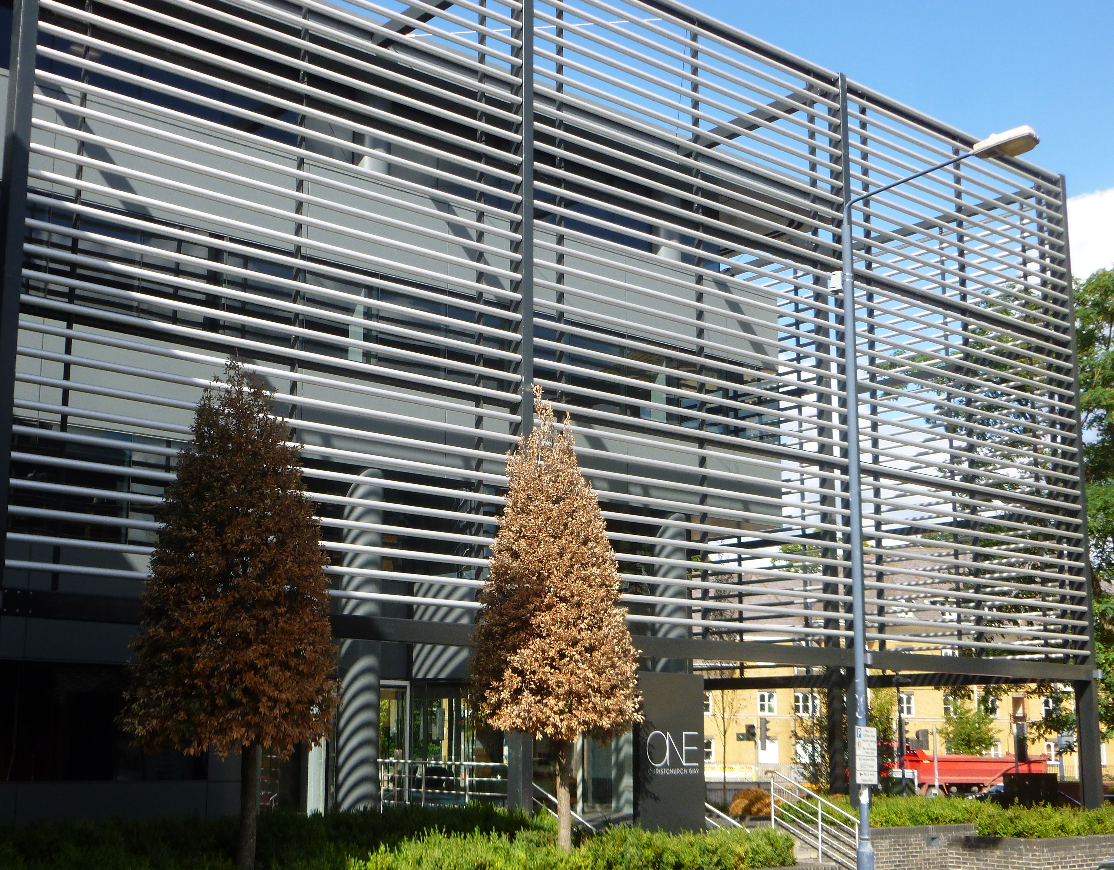 External steel structure for solar shading, Woking