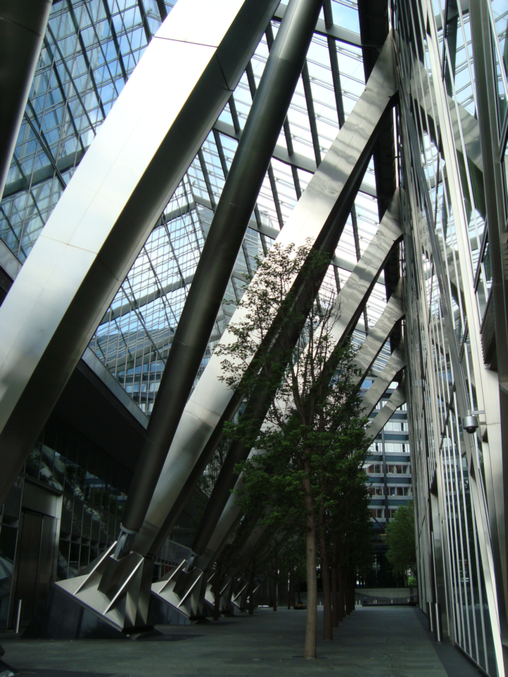 Expressed structure in large partially enclosed volume