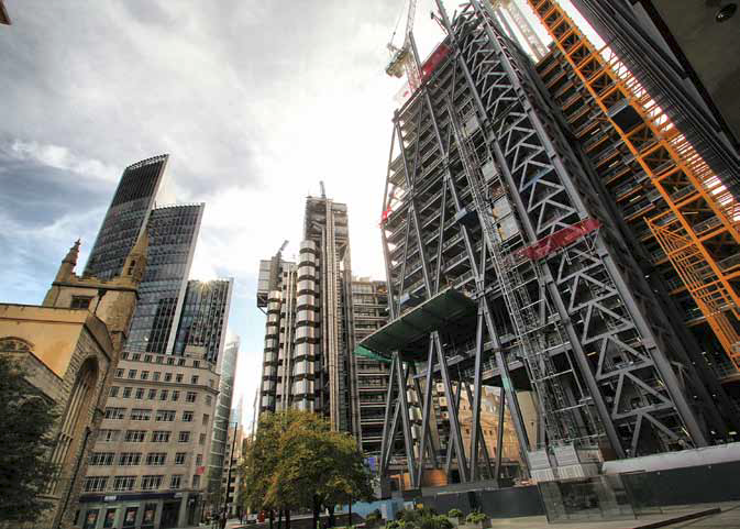 With its perimeter exposed steel structure, Leadenhall can trace its lineage back to Rogers’ nearby Lloyd’s Building, completed in
1986