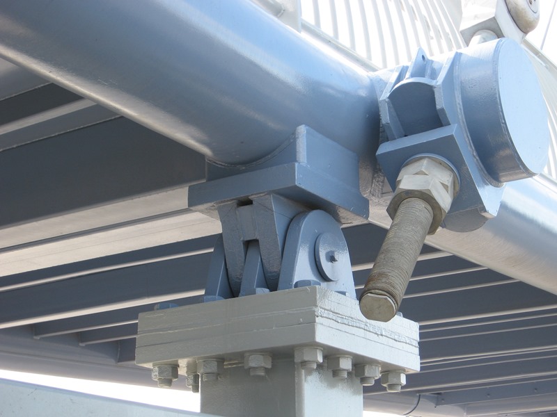 Link pin and cable anchorage