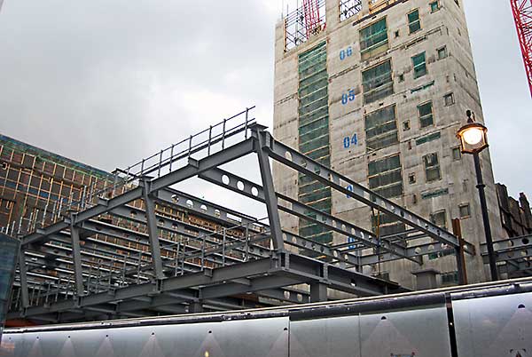 Long clear internal spans are a key design feature