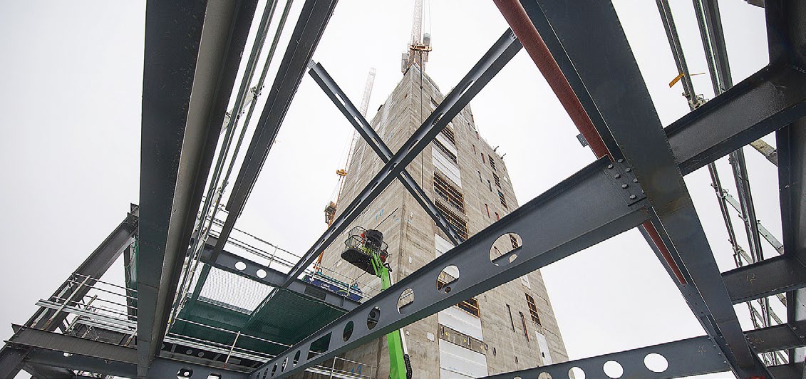 An offset core, along with long-span beams has created the maximum amount of floor space possible