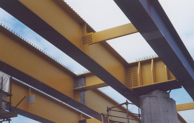 Composite beams in a multi-girder overbridge on the M6 Toll&lt;Br&gt;&#39;&#39;(Image courtesy of Mabey Bridge Ltd.)&#39;&#39;