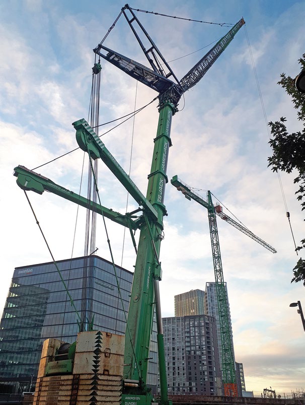500t-capacity mobile crane used to erect the site's tower crane
