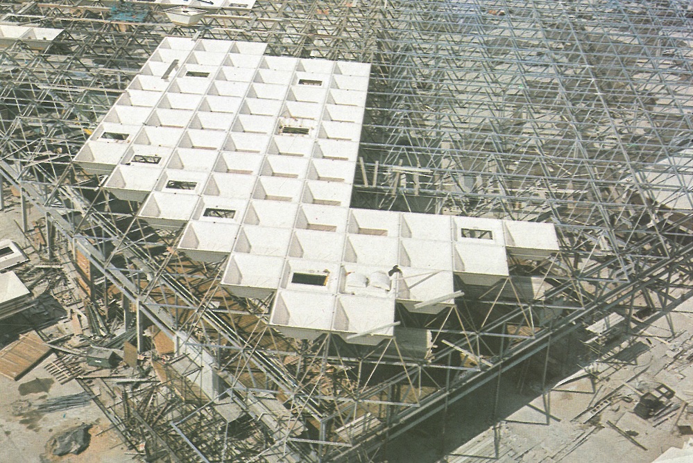 &lt;a href=&quot;/media/serve/0d92af5f-f1de-47c6-a7bb-482440094ef6&quot;&gt;Flower Market, New Covent Garden, London&lt;/a&gt;