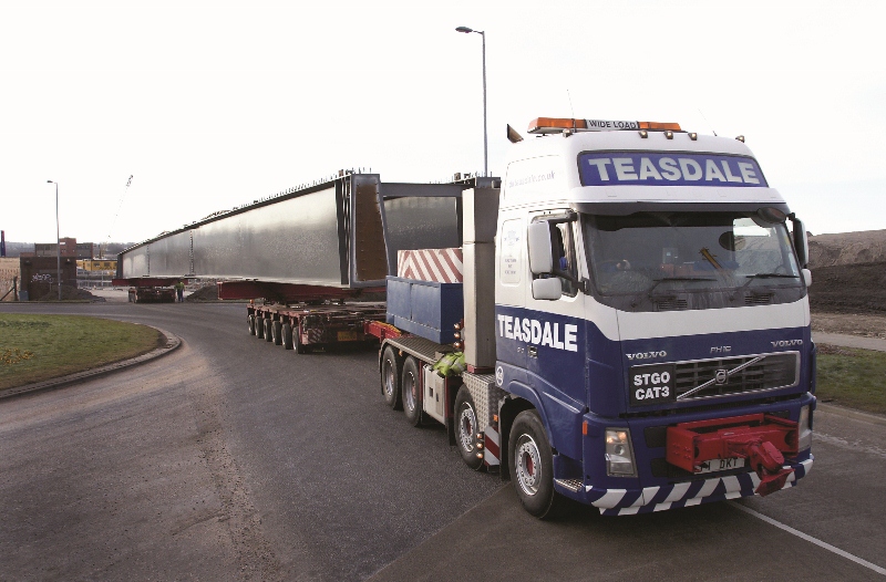 The delivery of fabricated steelwork (Image courtesy of Mabey Bridge Ltd.)