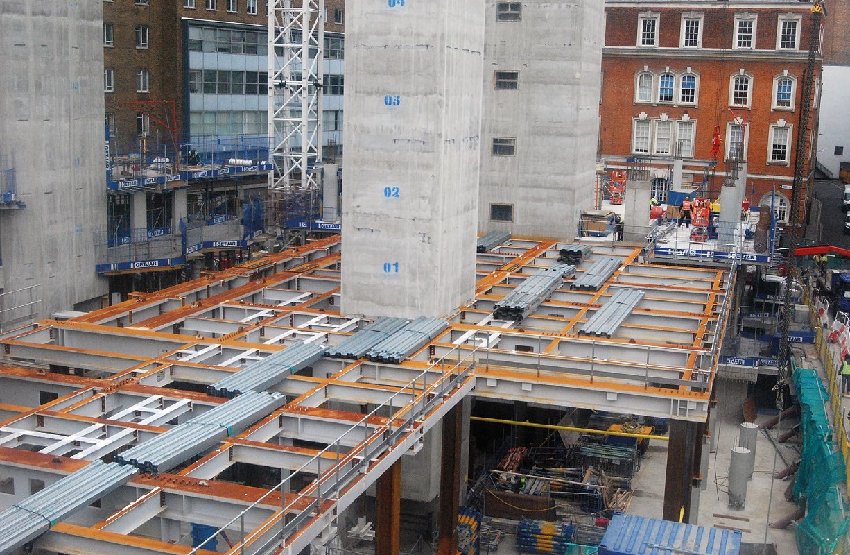 Two cores provide the stability and access to the residential apartments above