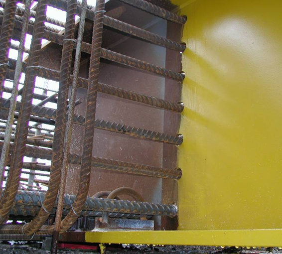 Use of hoops and rebar passed through the girder web (Image courtesy of Atkins)