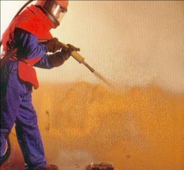 Manual blast cleaning