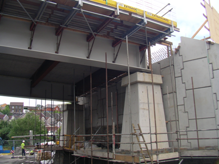 Plywood formwork and traditional falsework system for edge cantilever construction Porth Bypass, Rheola Bridge