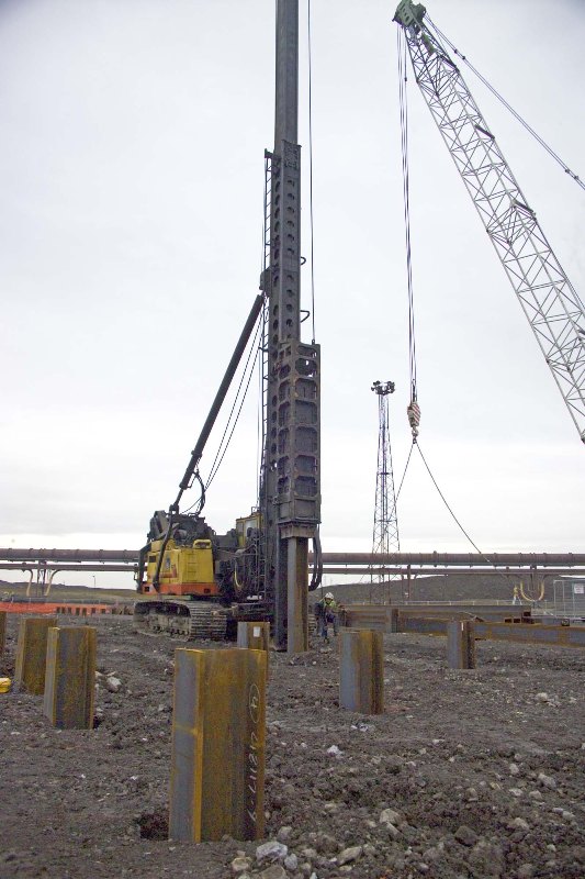 Steel bearing piles