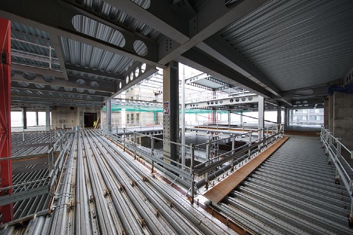 A steel composite design was chosen for the new scheme