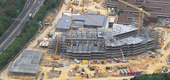 Erection of Peterborough City Hospital