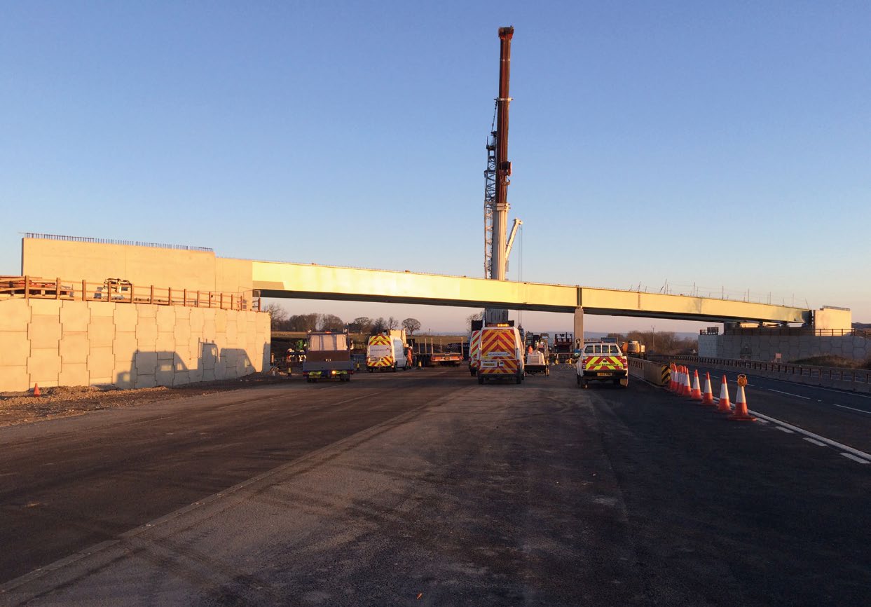 Kneeton Lane Overbridge being installed