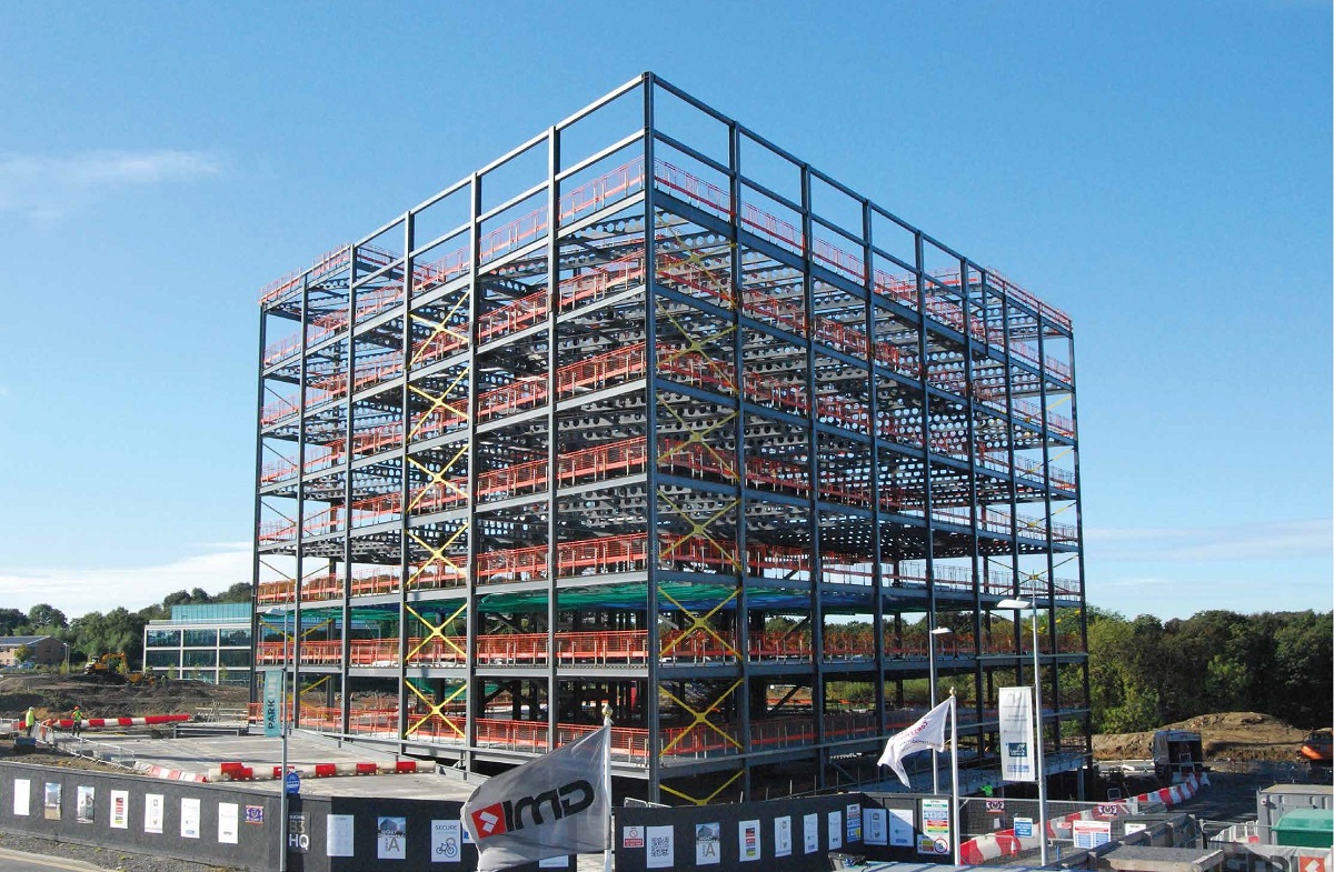 Steelwork has provided the office spaces with the desired open-plan design