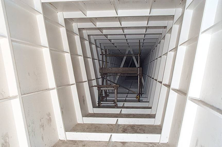 Longitudinal and transverse stiffeners in a box girder (Image courtesy of Atkins)