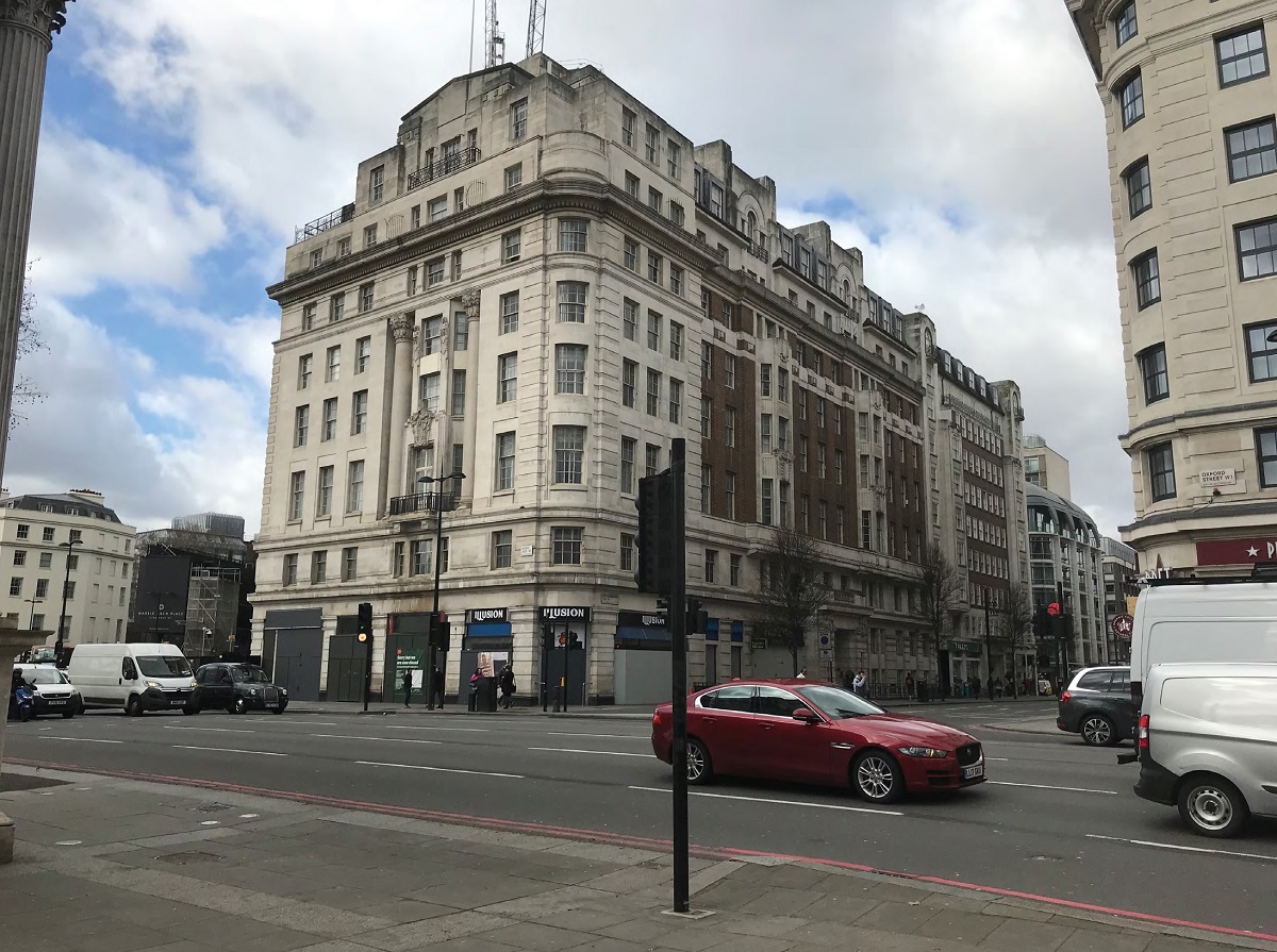 1-4 Marble Arch prior to demolition work starting. The facade was retained, although the uppermost levels were removed