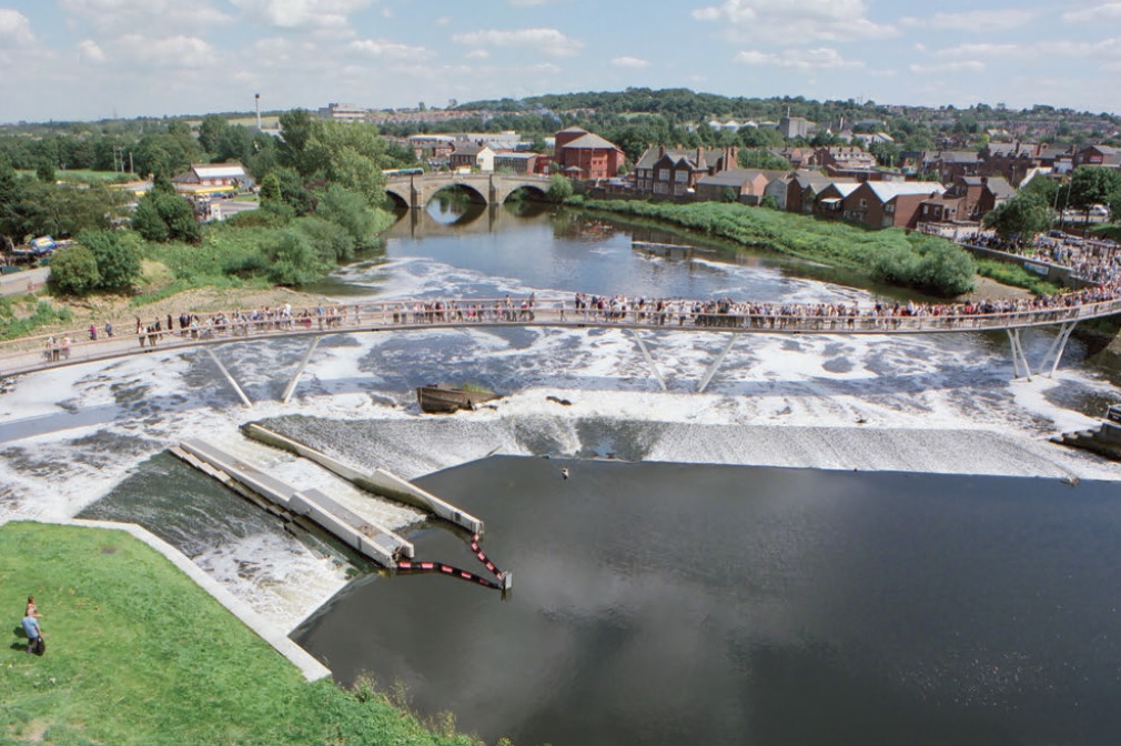 &lt;a href=&quot;/media/serve/c854c96c-a067-4b24-ad18-9aa0a4568761&quot;&gt;Castleford Footbridge&lt;/a&gt;