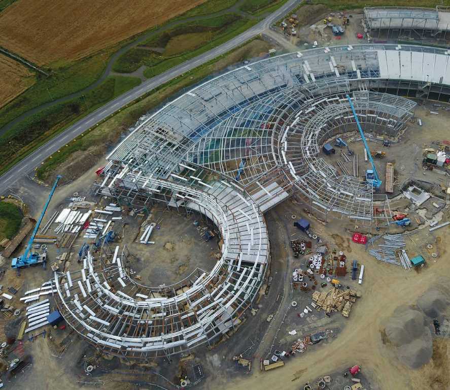 The distinctive rounded shape of the hospital presented a number of construction challenges