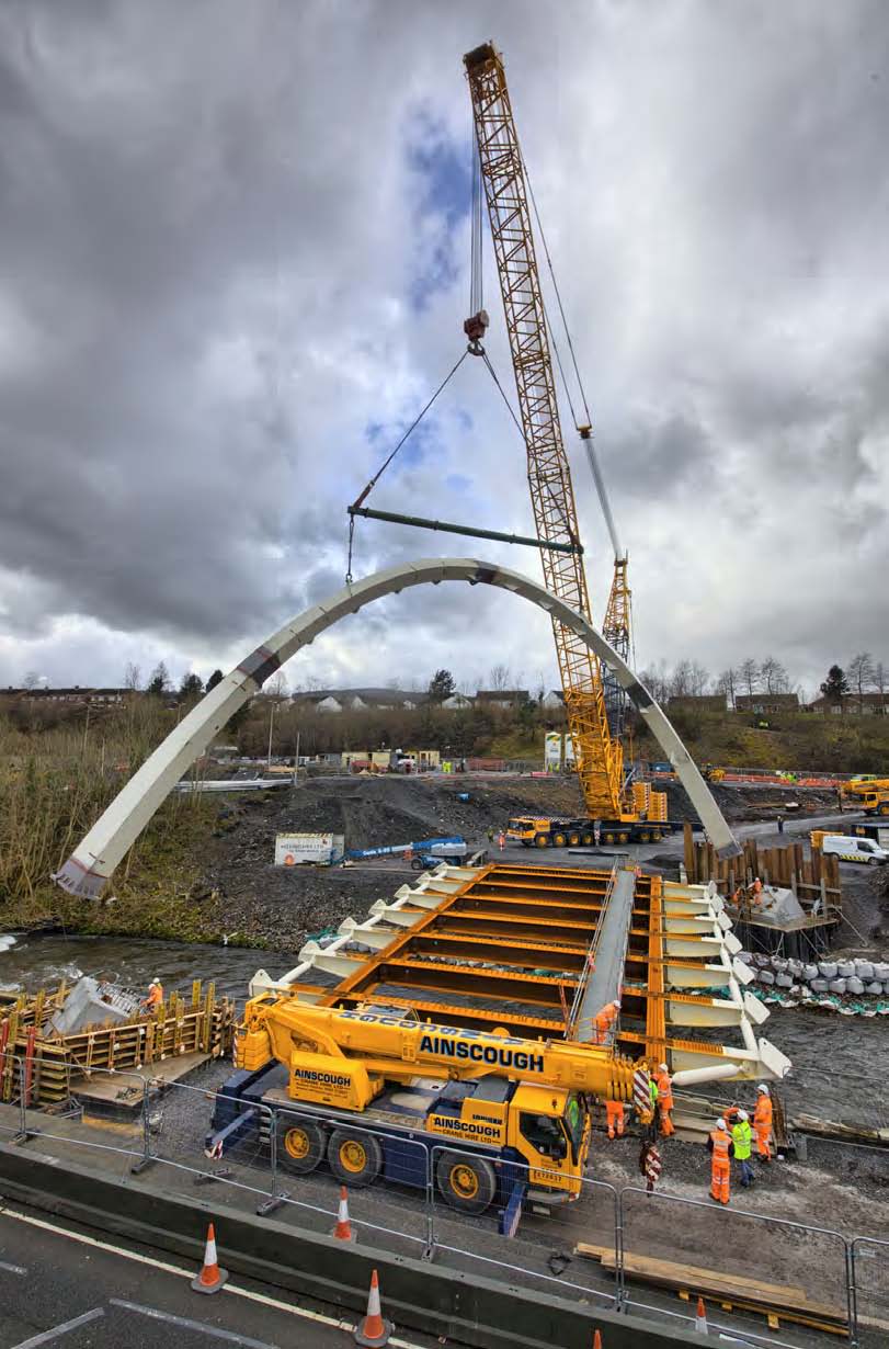 The arch was lifted into place as one large piecewidth=200