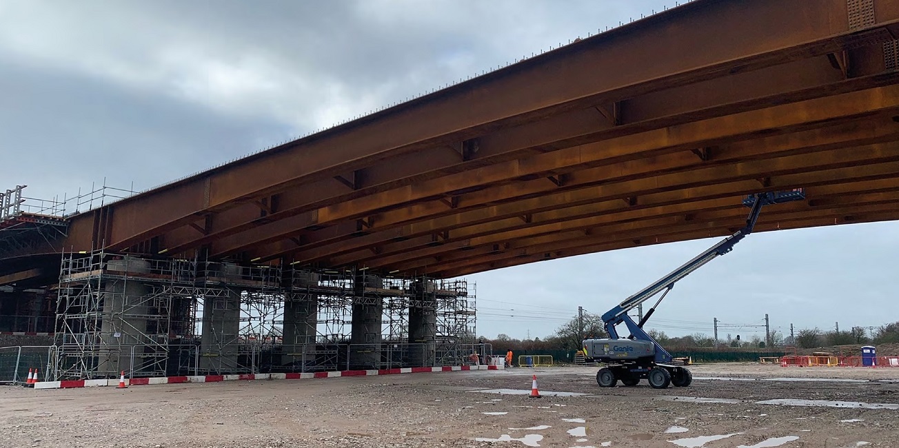 The Lea Viaduct is a five-span weathering steel structure