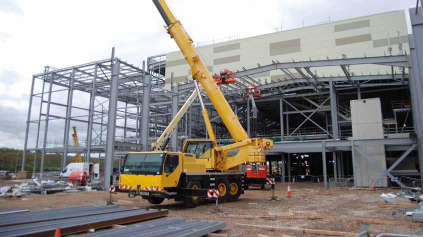 Steel erection begins on the 120m-long restaurant and leisure block