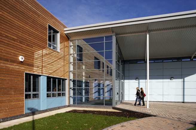Mixed use of steel components in a modular school building, York High School&lt;Br&gt;&#39;&#39;(Image courtesy of Portakabin)&#39;&#39;