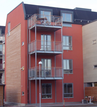 (b) Independently supported balconies