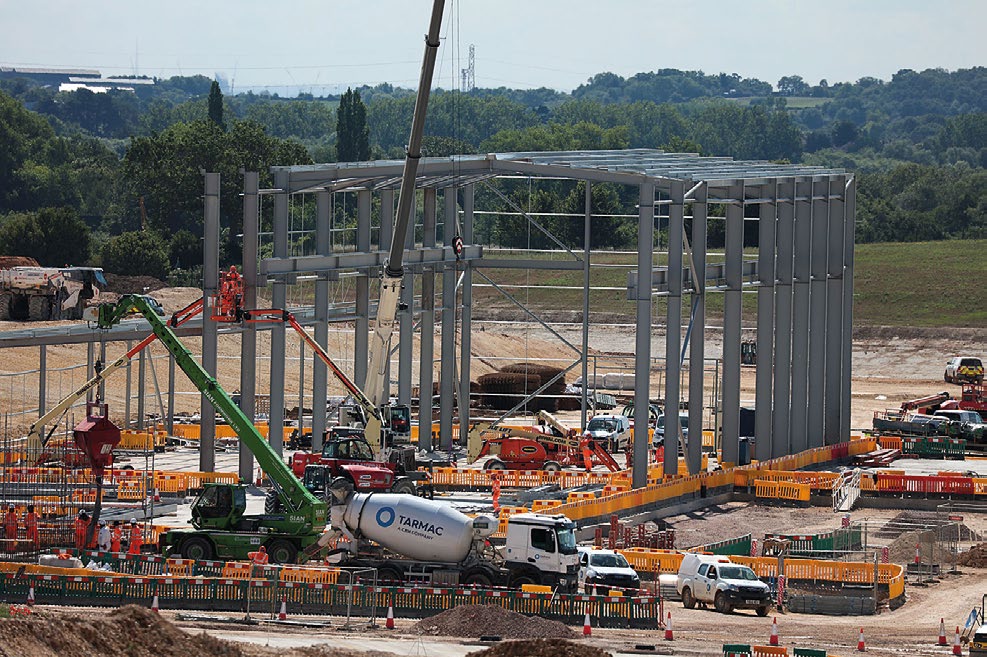 The large site, adjacent to the M25, will supply materials for the Chiltern Tunnels and Colne Valley Viaduct