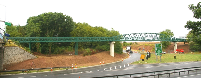 Hog-back configuration for main span (Image courtesy of Briton Fabricators Ltd.)