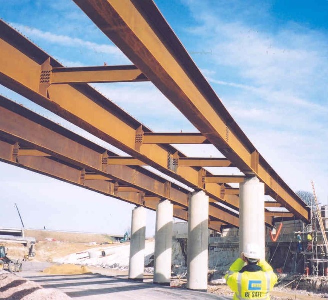 Typical bracing on a multi-girder deck A34/M4 Junction 13, Chieveley