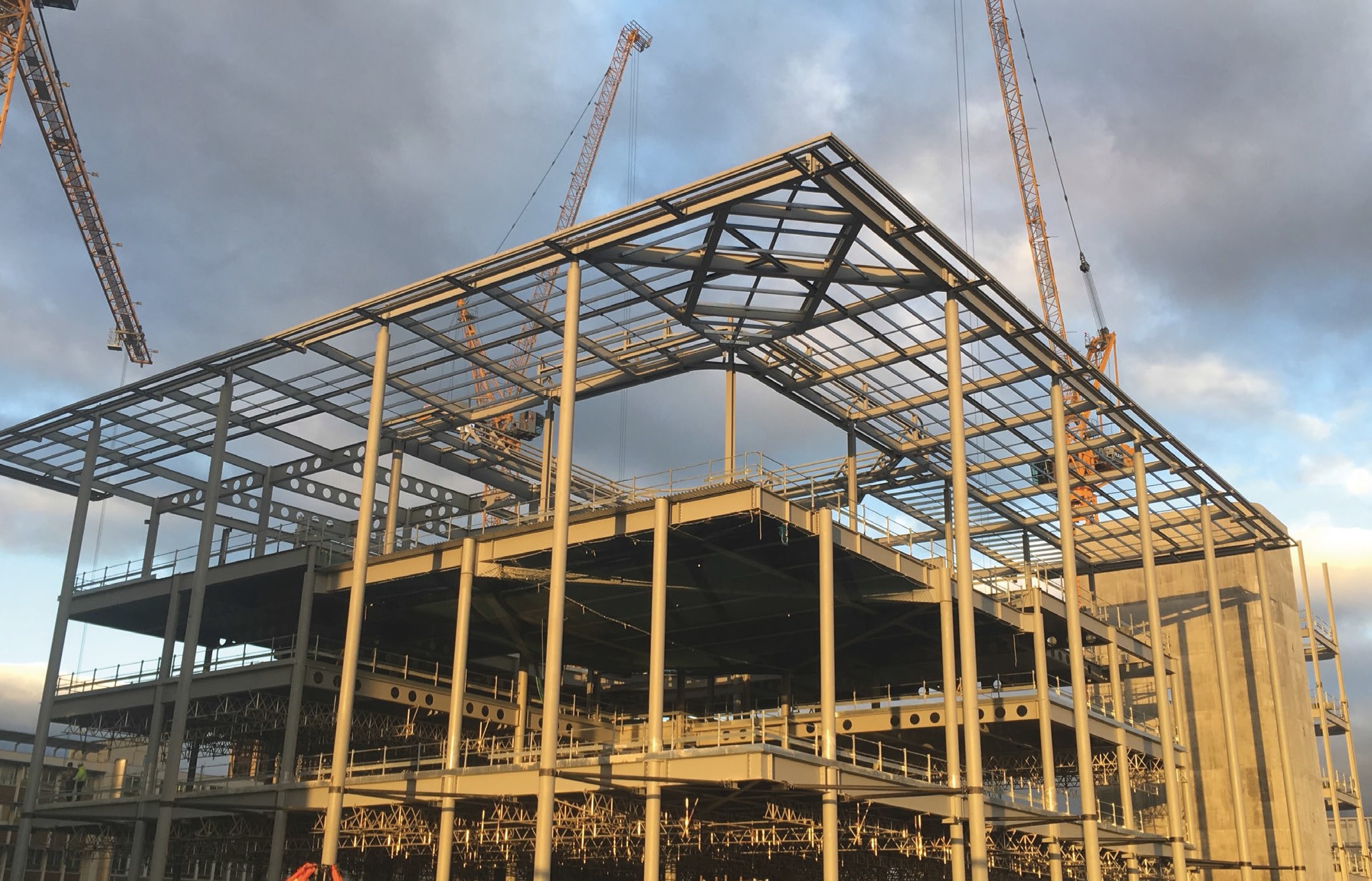 The media hub consists of five acoustically isolated TV studios