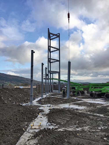 The first steel bay goes up